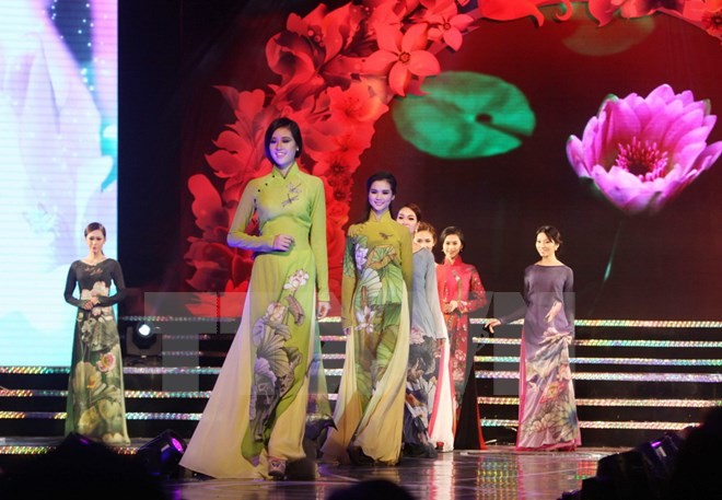 2015 Ao Dai Festival opens in HCMC - ảnh 1
